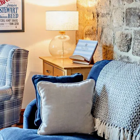 1 Bed In Oc-d27454 Whitby